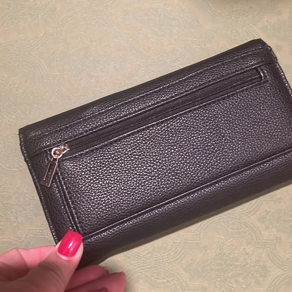 Wallet by Guess - Picture 3 of 3